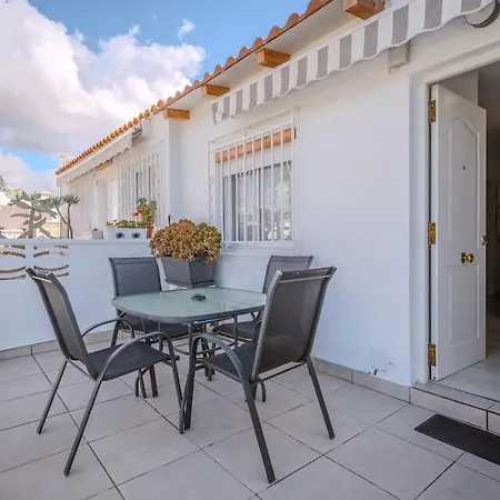 Costa Del Silencio, Wifi, Piscines, Terrasse, Parking, Apartment Arona (Tenerife)